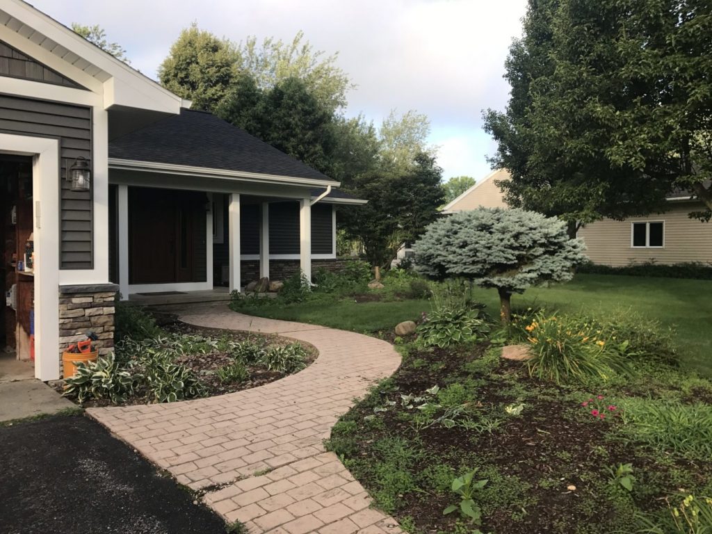 Front Entryway Landscape Design | Platinum Ponds & Landscaping