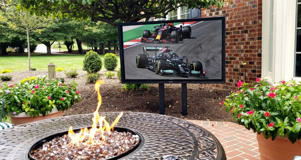 Entertainment and Technology: Bringing the Indoors Out
