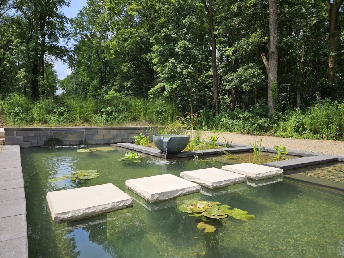 Martinon Formal Pond